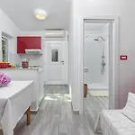 Apartment Luxury New !!! One And Only With Terrace & Free Bikes Porec