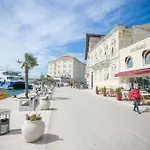 Luxury New !!! One And Only With Terrace & Free Bikes Apartment Porec