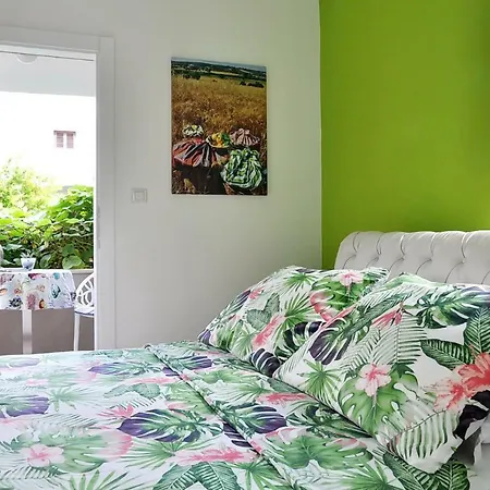 Luxury New !!! One And Only With Terrace & Free Bikes Poreč