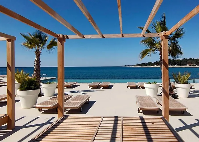 Luxury New !!! One And Only With Terrace & Free Bikes Πόρετς