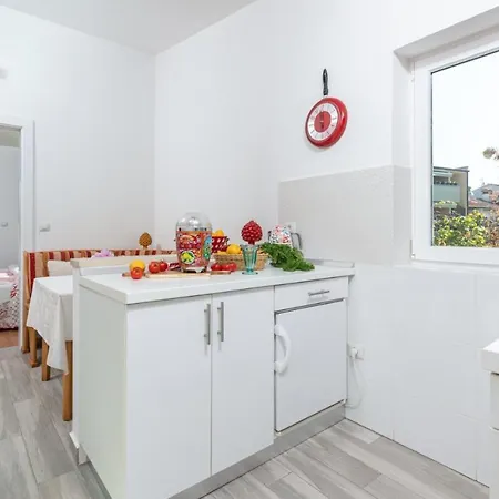 Luxury New !!! One And Only With Terrace & Free Bikes