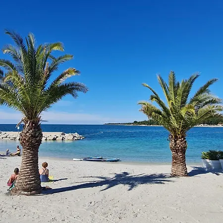 Luxury New !!! One And Only With Terrace & Free Bikes Poreč